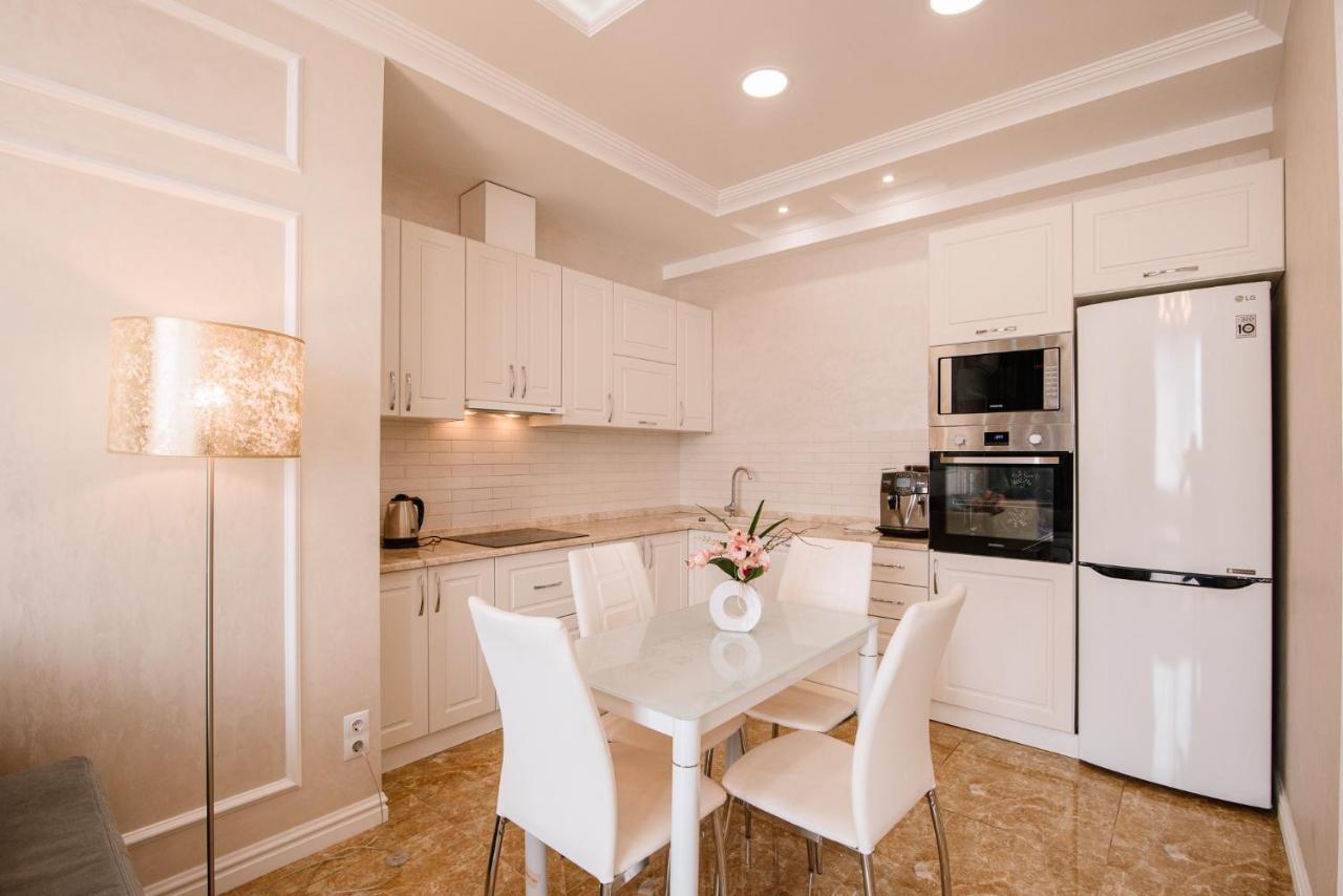 Luxury For Business & Pleasure Royal 1 Apartment Kiev Ngoại thất bức ảnh