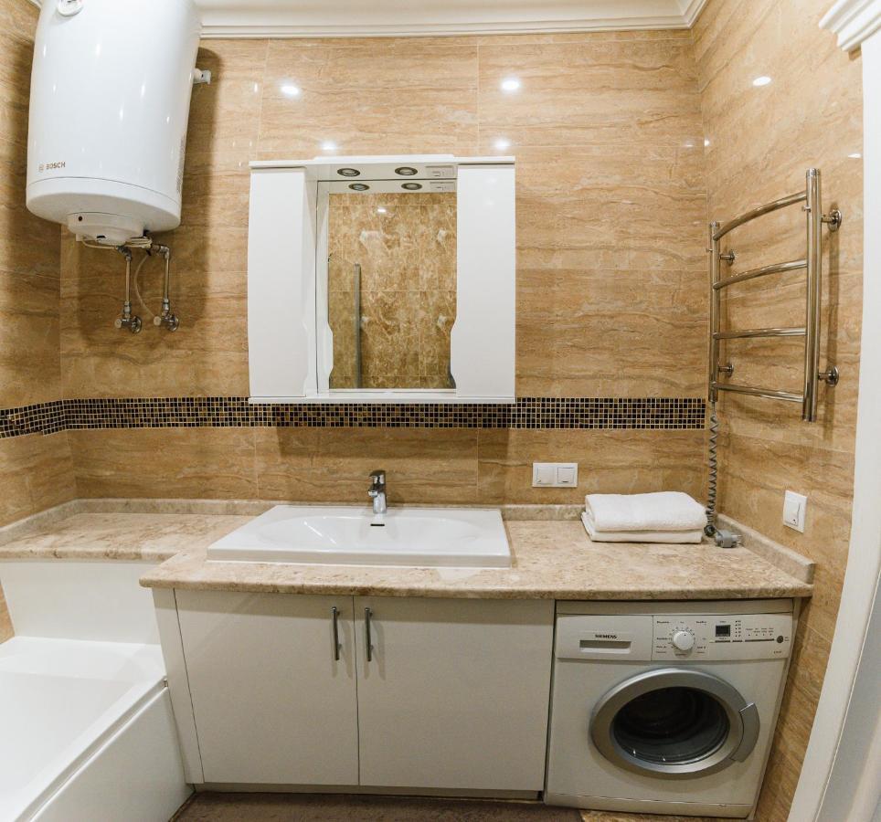 Luxury For Business & Pleasure Royal 1 Apartment Kiev Ngoại thất bức ảnh