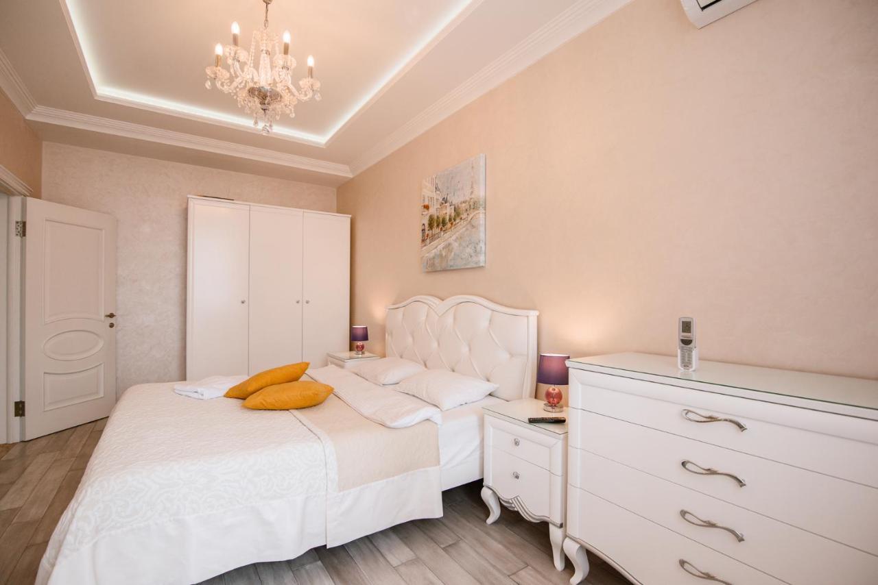 Luxury For Business & Pleasure Royal 1 Apartment Kiev Ngoại thất bức ảnh